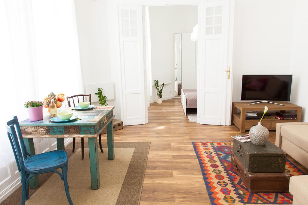 Self Checkin Bohem Luxury By Vaci Str Apartment Budapest Bagian luar foto